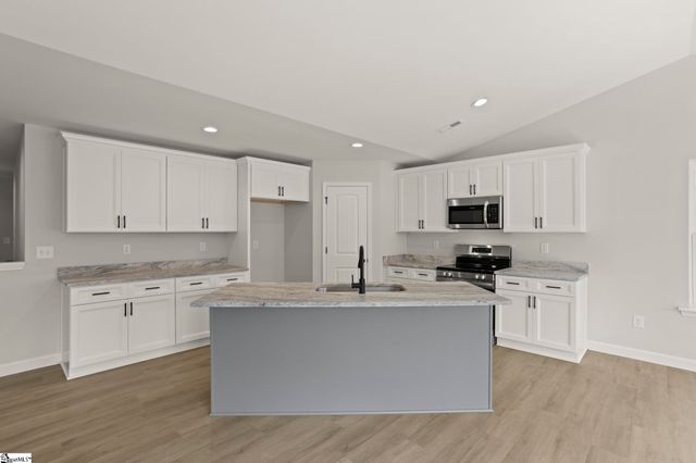 102 Millbrook Circle, Taylors, SC 29687