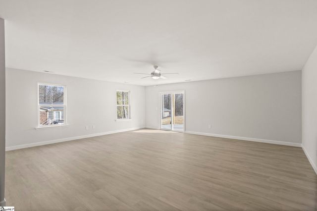 102 Millbrook Circle, Taylors, SC 29687