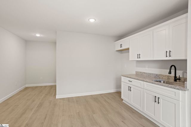 102 Millbrook Circle, Taylors, SC 29687