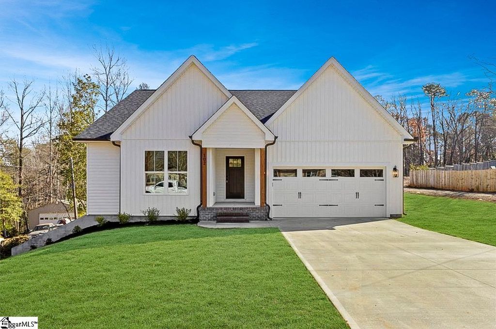 102 Millbrook Circle, Taylors, SC 29687