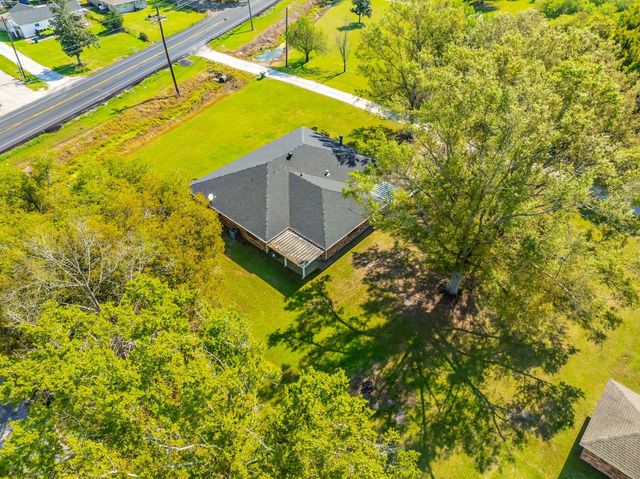 2507 Bayou Blue Rd, Houma, LA 70364