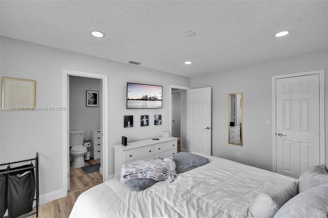 1581 SE Sutton St, Port St. Lucie, FL 34983