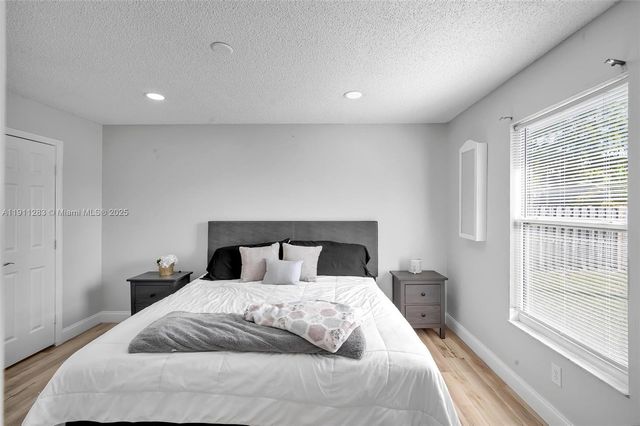 1581 SE Sutton St, Port St. Lucie, FL 34983