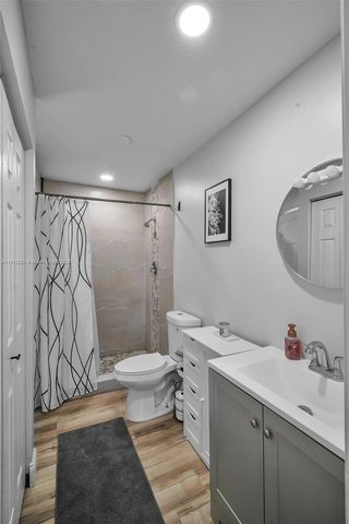 1581 SE Sutton St, Port St. Lucie, FL 34983