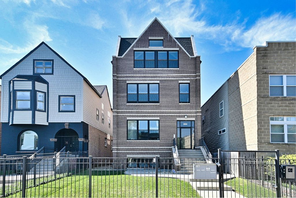 4400 S Oakenwald Avenue, Chicago, IL 60653 — exterior