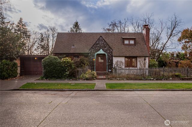 5605 49th Avenue SW, Seattle, WA 98136