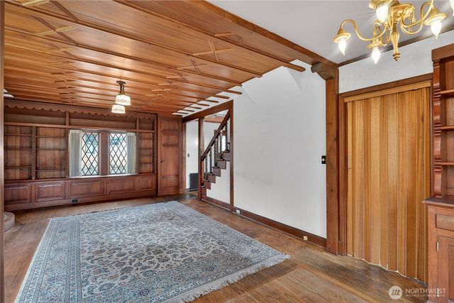 5605 49th Avenue SW, Seattle, WA 98136