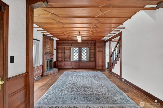 5605 49th Avenue SW, Seattle, WA 98136