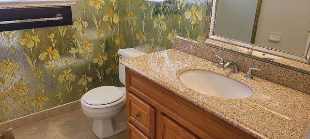 1622 Dennis Avenue, Clovis, CA 93611