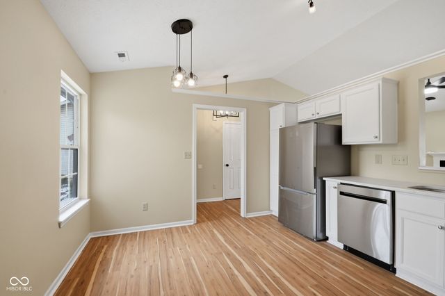 14649 Meadowcreek Drive, Carmel, IN 46033