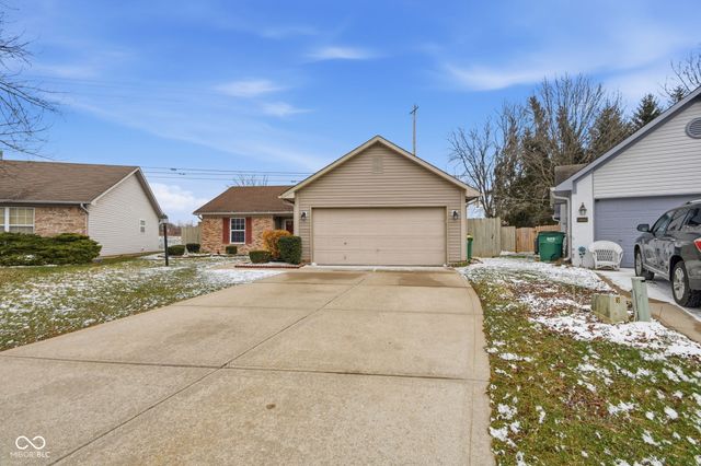 14649 Meadowcreek Drive, Carmel, IN 46033