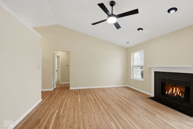 14649 Meadowcreek Drive, Carmel, IN 46033