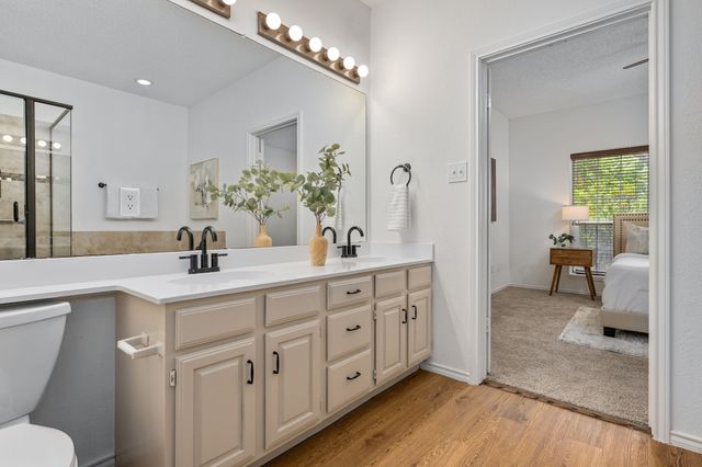 2080 Montclair Lane, Lewisville, TX 75067