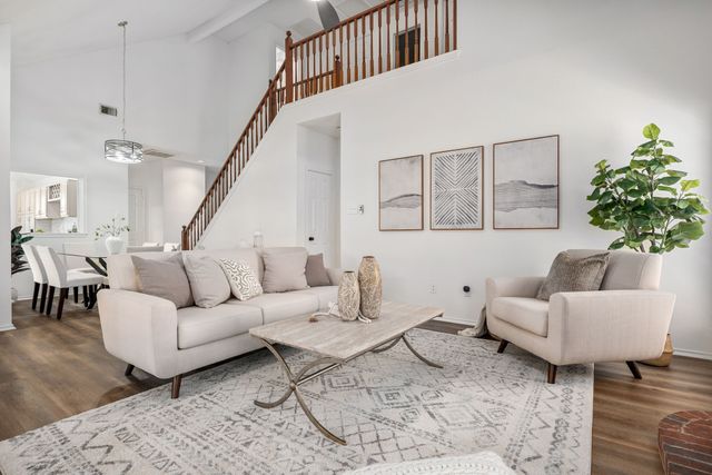 2080 Montclair Lane, Lewisville, TX 75067