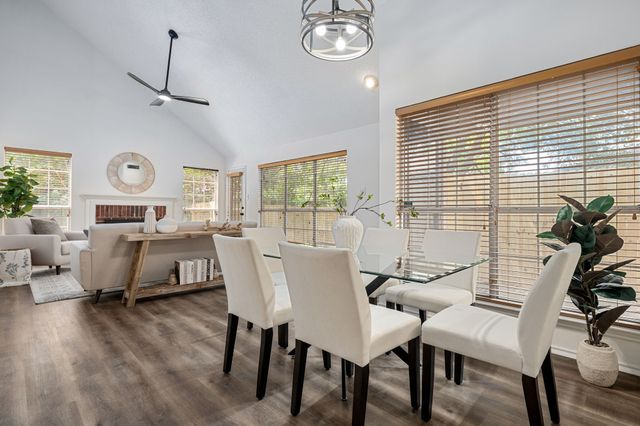 2080 Montclair Lane, Lewisville, TX 75067