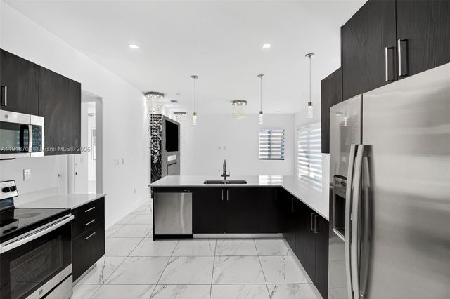 13284 SW 228th St, Miami, FL 33170