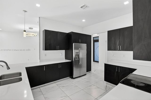 13284 SW 228th St, Miami, FL 33170