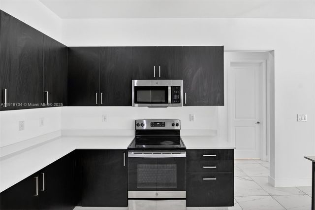 13284 SW 228th St, Miami, FL 33170