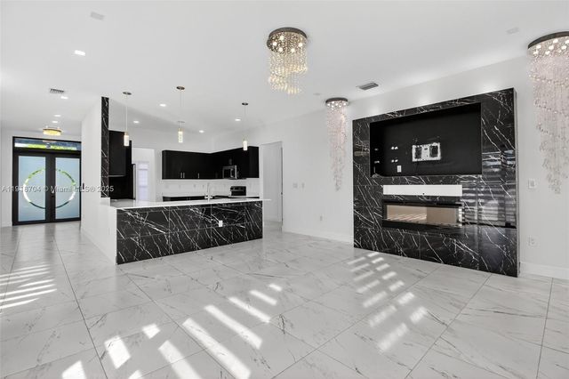 13284 SW 228th St, Miami, FL 33170