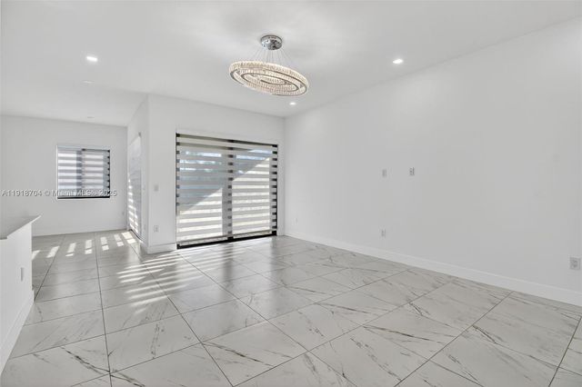 13284 SW 228th St, Miami, FL 33170