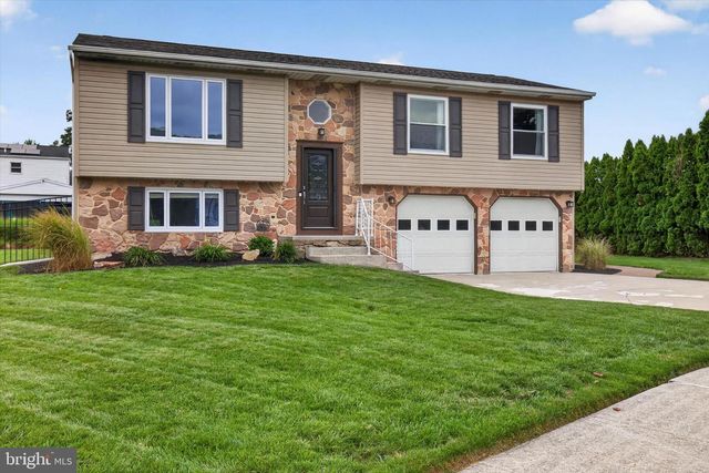 4309 VERMONT CT, Harrisburg, PA 17112