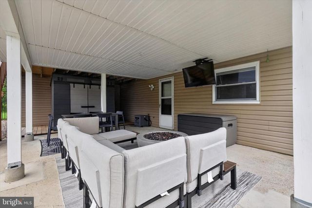 4309 VERMONT CT, Harrisburg, PA 17112
