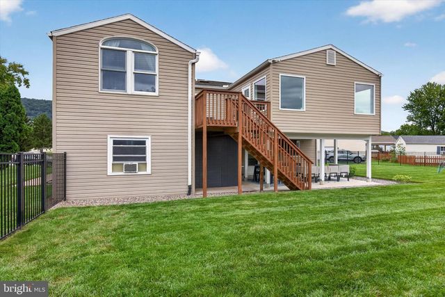 4309 VERMONT CT, Harrisburg, PA 17112