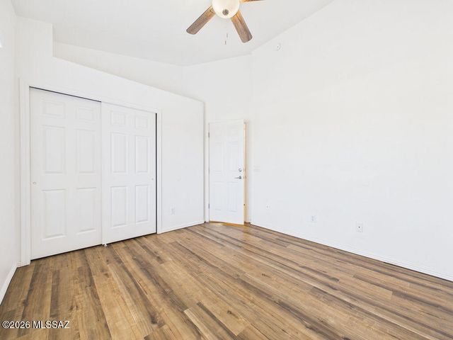 7239 W Silver Sand Drive, Tucson, AZ 85743