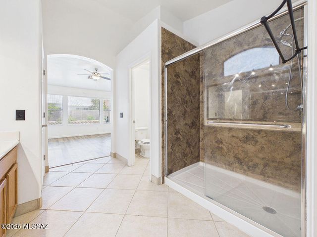 7239 W Silver Sand Drive, Tucson, AZ 85743