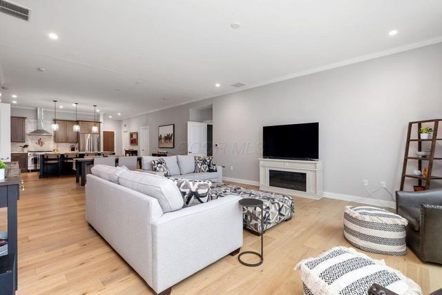 225 John H McConnell Boulevard, 605, Columbus, OH 43215