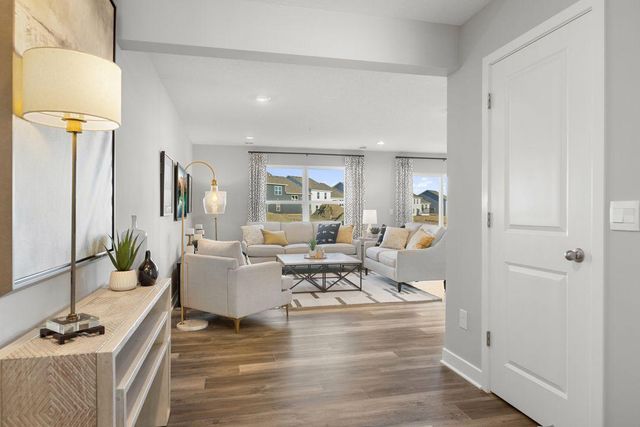 13724 Kaylemore Trail, Rosemount, MN 55068