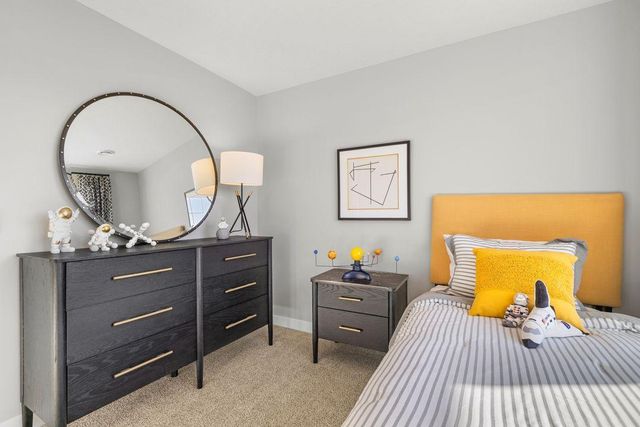 13724 Kaylemore Trail, Rosemount, MN 55068