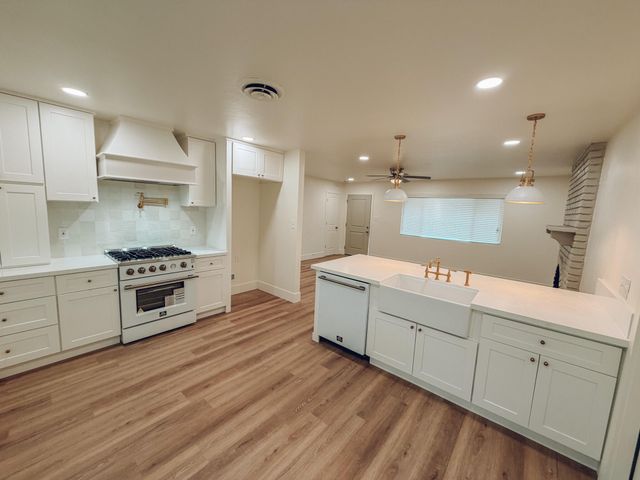 2805 W Beech Avenue, Visalia, CA 93277