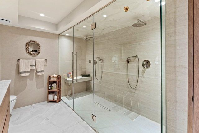 100 Sunrise Avenue 418, Palm Beach, FL 33480