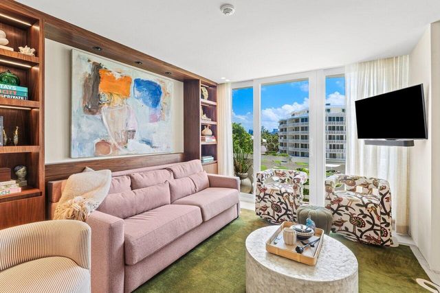 100 Sunrise Avenue 418, Palm Beach, FL 33480