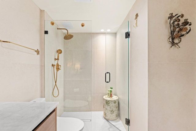 100 Sunrise Avenue 418, Palm Beach, FL 33480