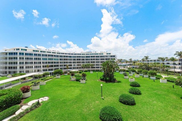 100 Sunrise Avenue 418, Palm Beach, FL 33480