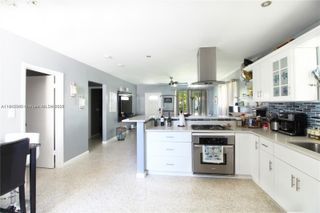 1915 Mayo St, Hollywood, FL 33020