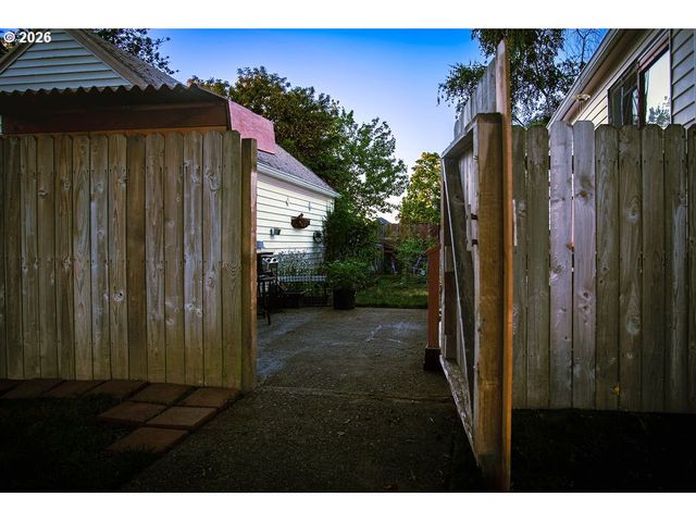 6903 N WILLIAMS Ave, Portland, OR 97217