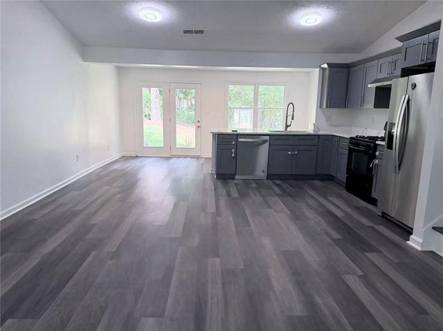 944 Sweetwater Circle, Lawrenceville, GA 30044