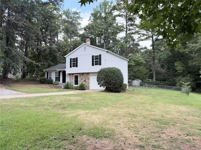 944 Sweetwater Circle, Lawrenceville, GA 30044