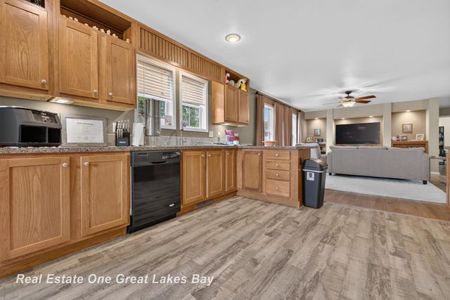 2500 Starlite Drive, Saginaw, MI 48603