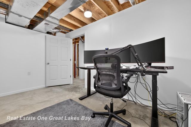 2500 Starlite Drive, Saginaw, MI 48603