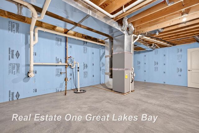 2500 Starlite Drive, Saginaw, MI 48603