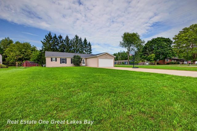 2500 Starlite Drive, Saginaw, MI 48603