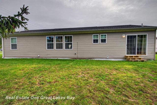 2500 Starlite Drive, Saginaw, MI 48603