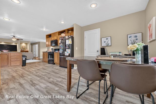 2500 Starlite Drive, Saginaw, MI 48603