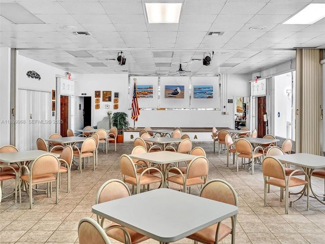 20500 W Country Club Drive 203, Aventura, FL 33180