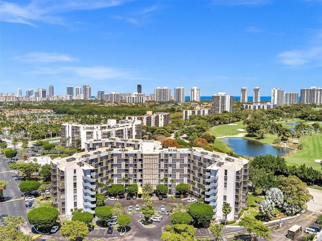 20500 W Country Club Drive 203, Aventura, FL 33180