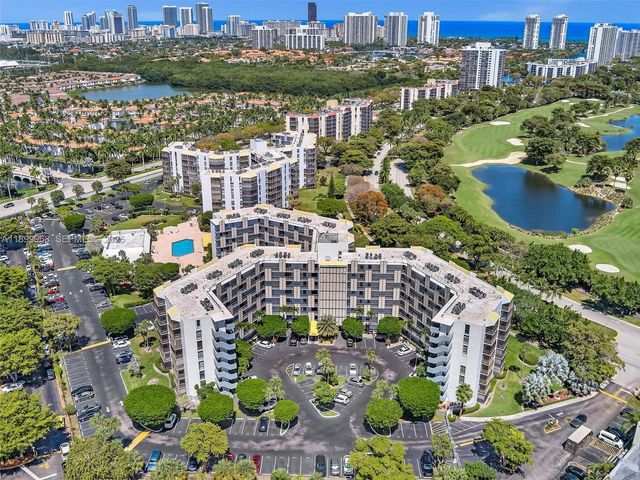 20500 W Country Club Drive 203, Aventura, FL 33180